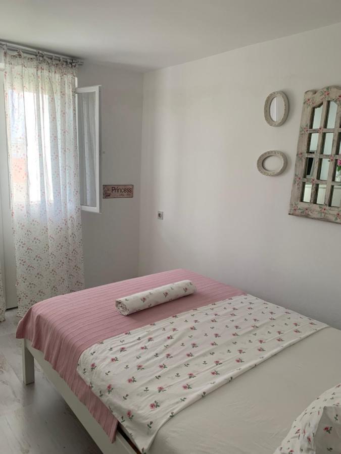 Willa Petite House Starigrad Paklenica Zewnętrze zdjęcie