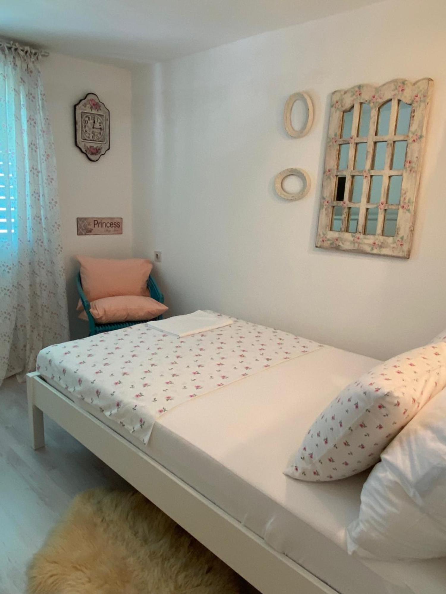 Willa Petite House Starigrad Paklenica Zewnętrze zdjęcie