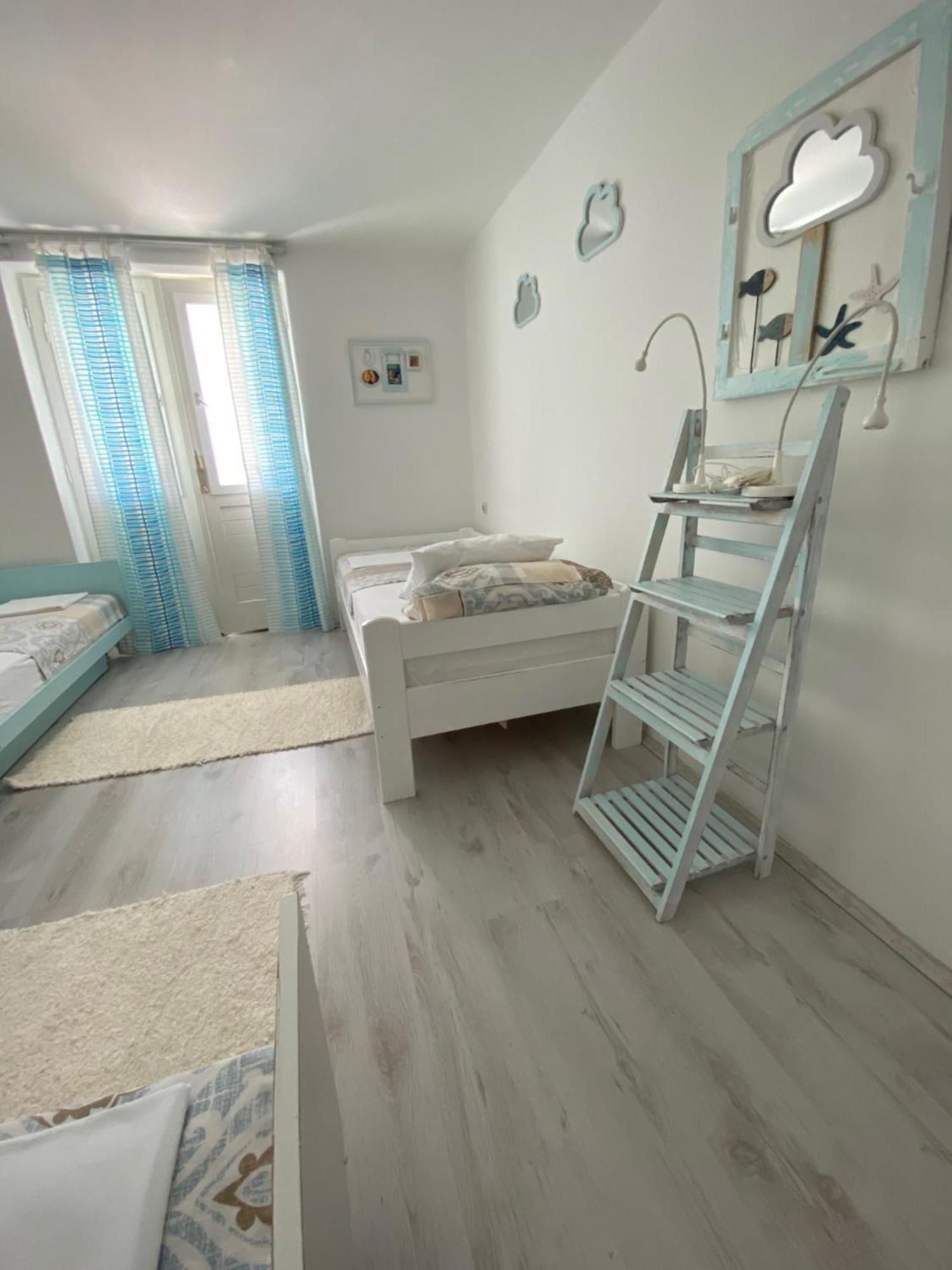 Willa Petite House Starigrad Paklenica Zewnętrze zdjęcie